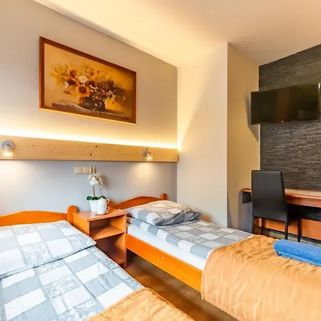 Ow Piotr ホームステイ *